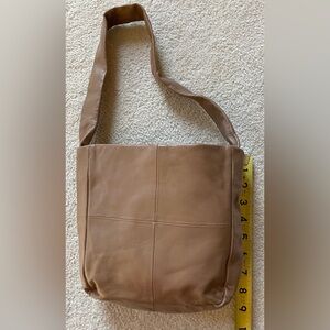 Sharif Designs, Ltd. Sharif 1827 Tan Leather Purse